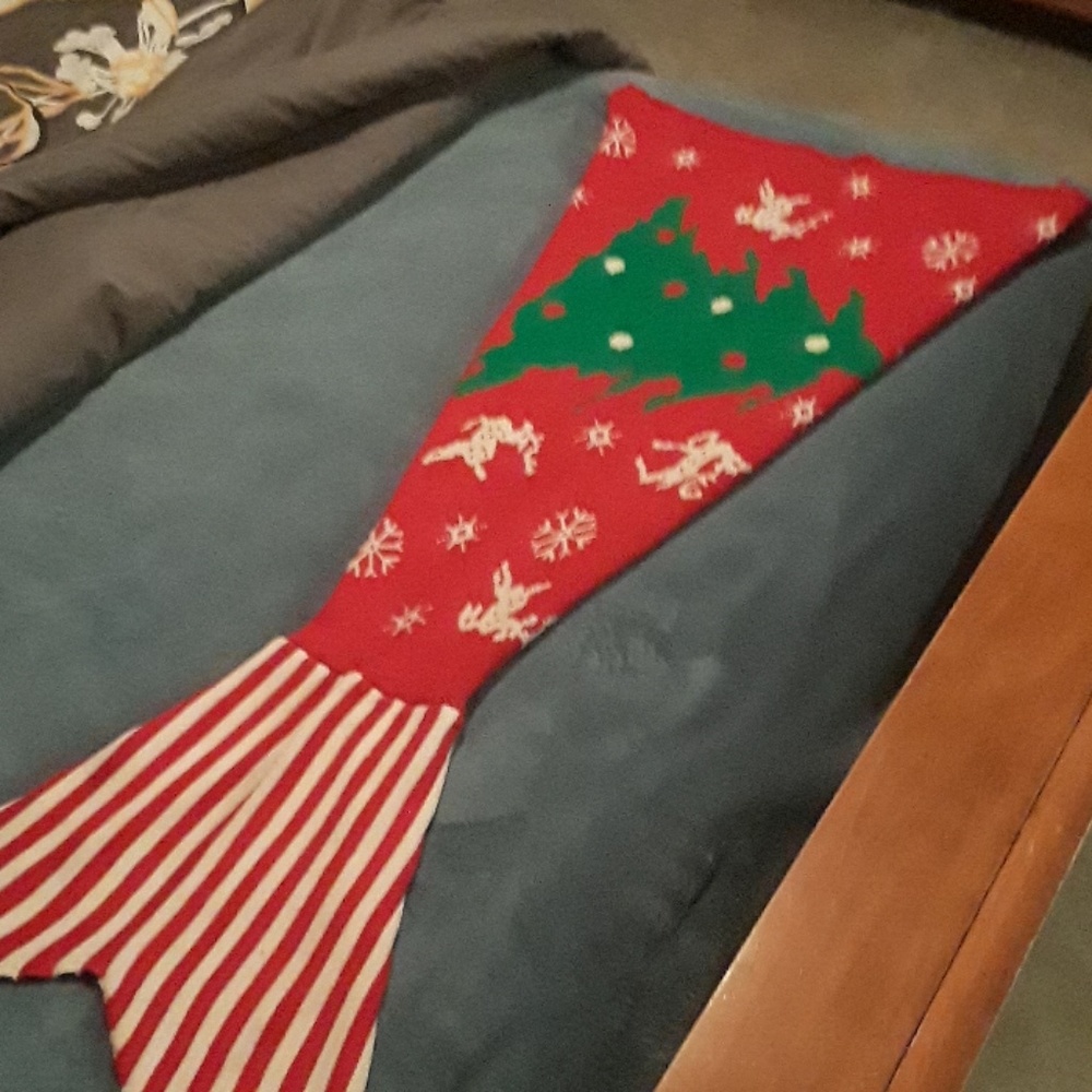 Mermaid tail blanket Christmas theme NEW